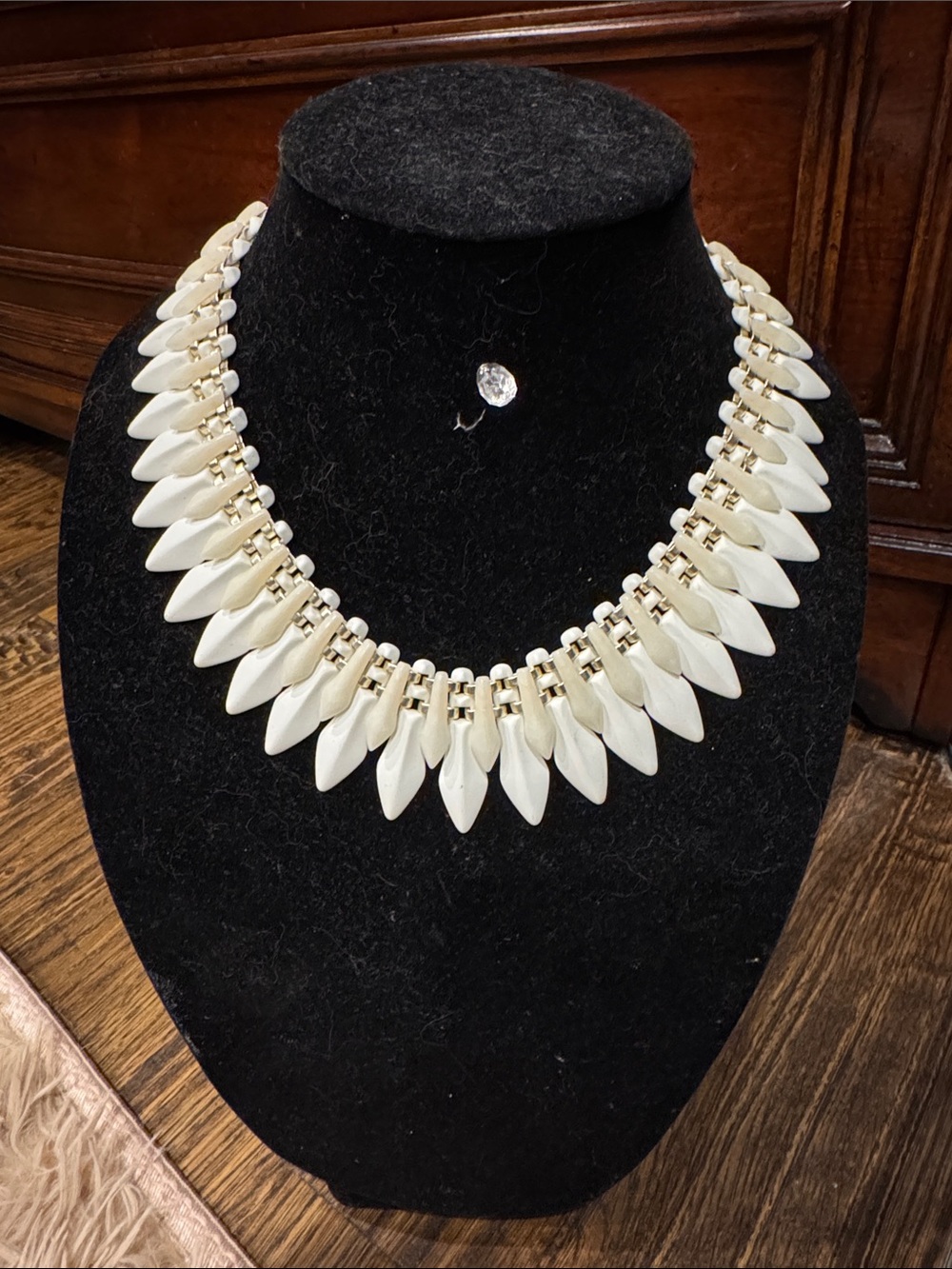 White Statement Bib Necklace - Elegant Women's Jewelry Kendra Scott NEW
